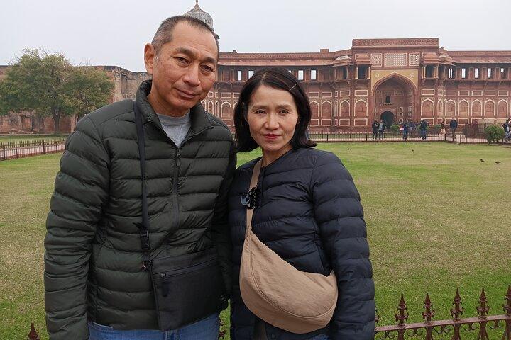 Tour privato del forte di TajMahal e Agra da Delhi in auto-Tutto incluso