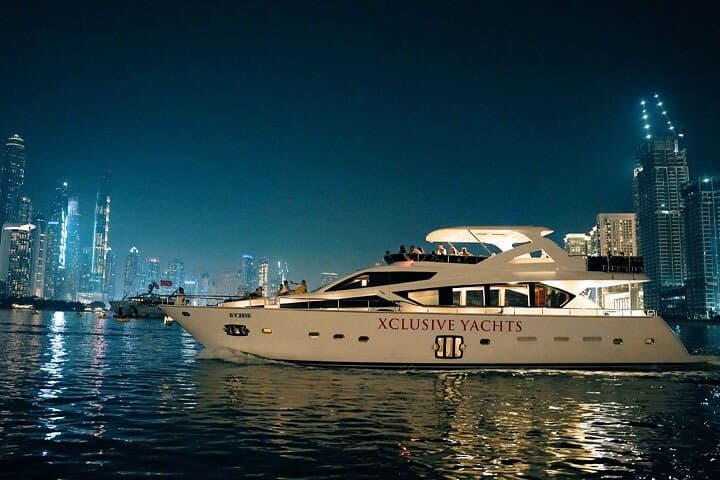 Dubai Harbor: Luxury Yacht Tour with BBQ Options