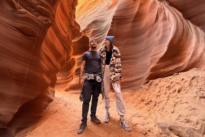 Page: Hogan Upper Antelope Canyon Hiking Tour - Age 8+