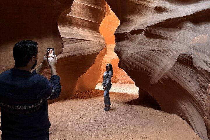 Page : Hogan Upper Antelope Canyon Tour
