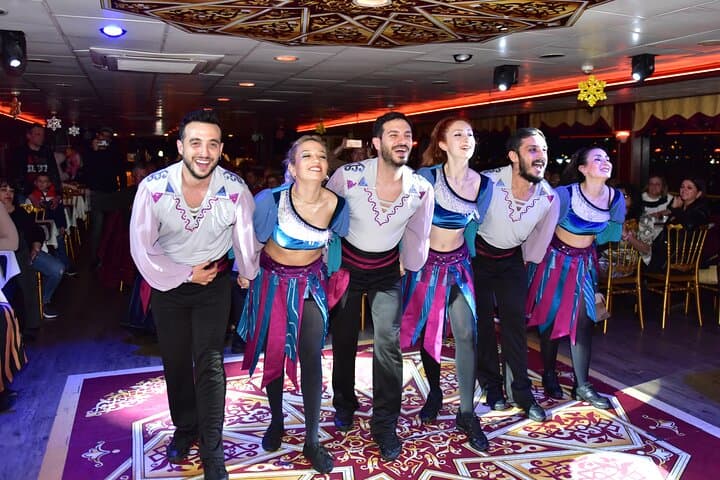 Istanbul Bosphorus Dinner Cruise with Turkish Show