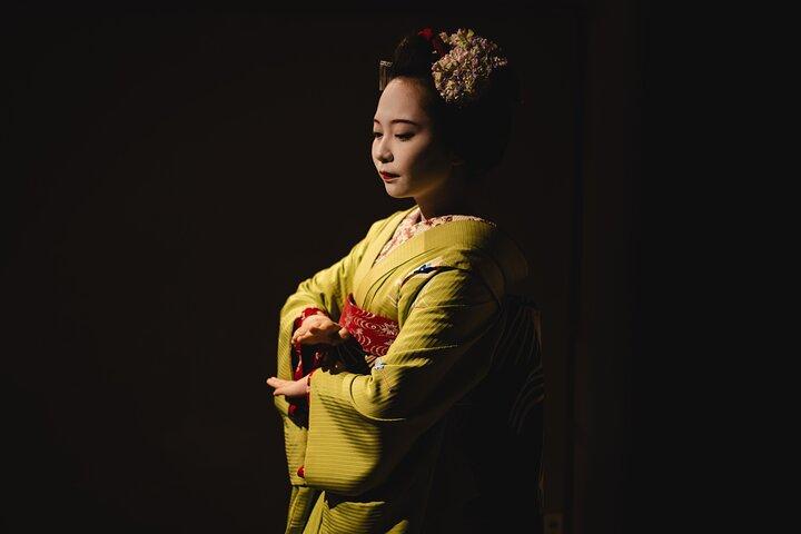 京都芸妓ショー文化アワー 見習い芸妓・舞妓と