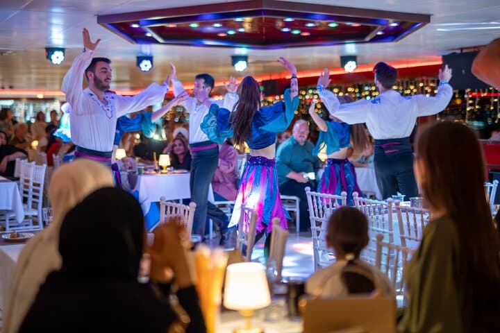 Istanbul Bosphorus Dinner Cruise with Music and Live Performances