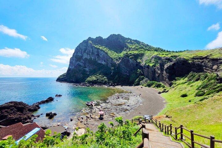 [Para huéspedes de cruceros] Excursión de un día a Jeju UNESCO