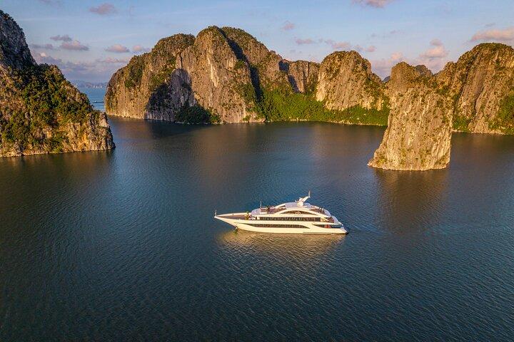Do Porto: Explore a Baía de Halong em Leona 5 - Cruzeiro do Dia das Estrelas