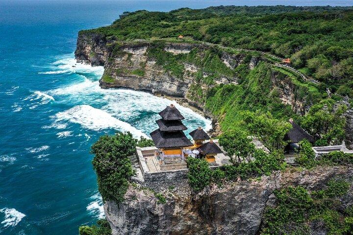 South Bali Explore Beach and Uluwatu Temple