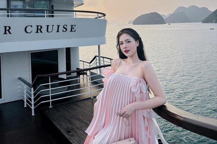 Hanoi nach Ha Long Bay VIP Tagesausflug mit Höhle, Kajak & Party