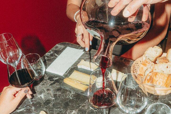 フランスワインとシャンパンとチーズの試飲パリシークレットワインドア