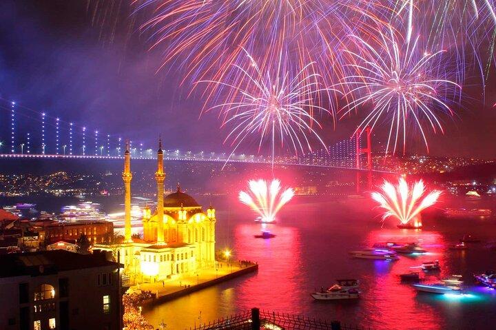 New Year’s Eve 2027 Cruise with Unlimited Drinks