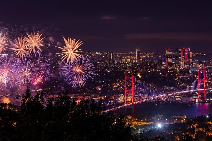 New Year’s Eve 2027 Cruise with Unlimited Drinks