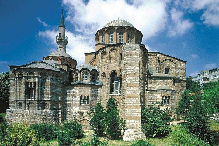 Historic Balat and Chora Tour with Sunset Bosphorus Cruise