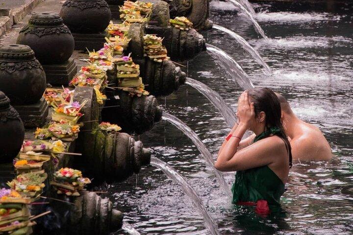 Alquiler de coches en Bali - Explora Bali con guía