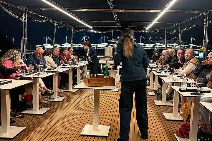 Sevilla : Guadalquivir Flusskreuzfahrt mit Mittagessen oder Abendessen