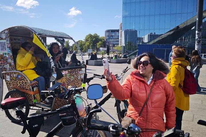 Rickshaw Tours Berlin - Groups of up to 16 people with several rickshaws