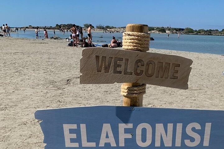 Hele dagen tur til Elafonisi og Kedrodasos Lunch ved siden af havet