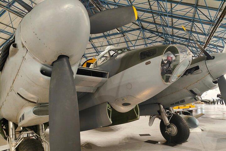 RAF航空機ロンドン博物館WW2プライベートカーホテル送迎