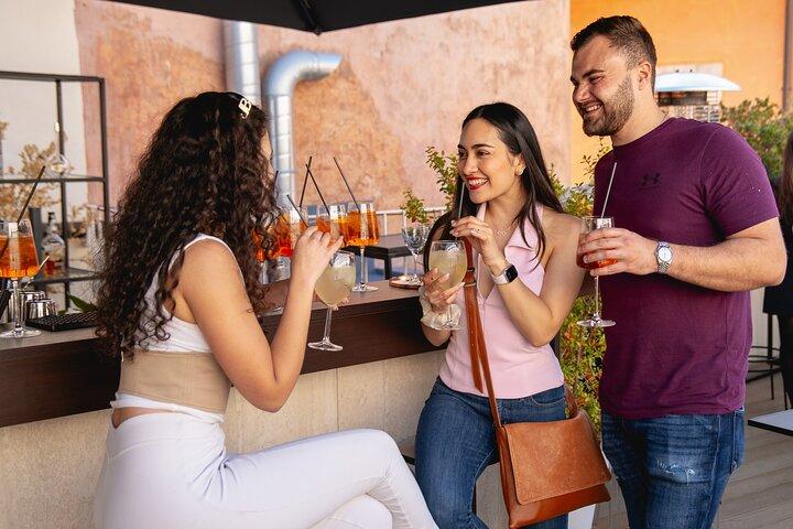 Rome Bar Crawl : Visite nocturne interactive avec jeux et karaoké