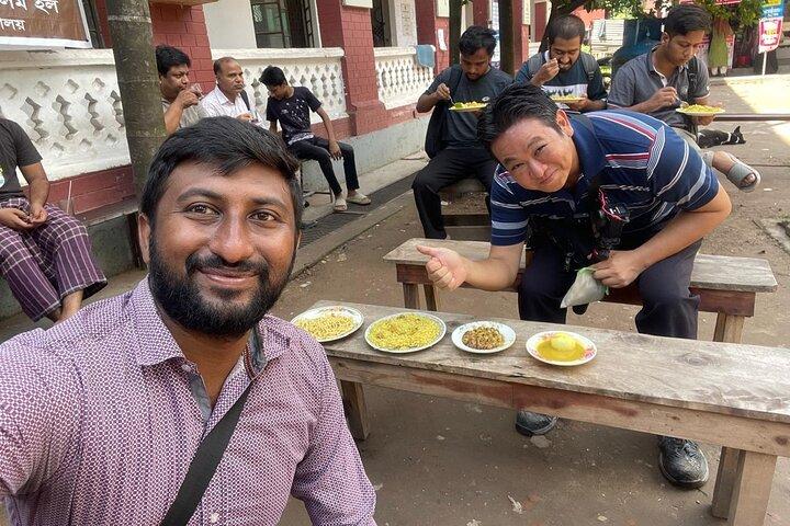 Dhaka Street Food Tour Taste of Mughal Aromas em Bangladesh