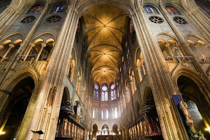 Paris Notre Dame Exterior Guided Tour com acesso à Catedral