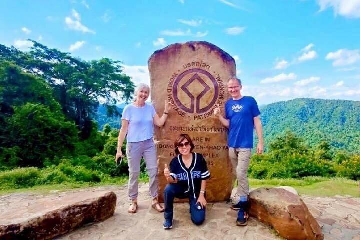 Khao Yai Full Day Tour Haew Narok Waterfall e trekking na selva