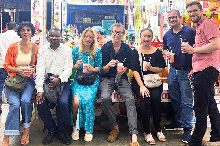 Mumbai Street Food & Beach Tour mit 10+ Verkostungen