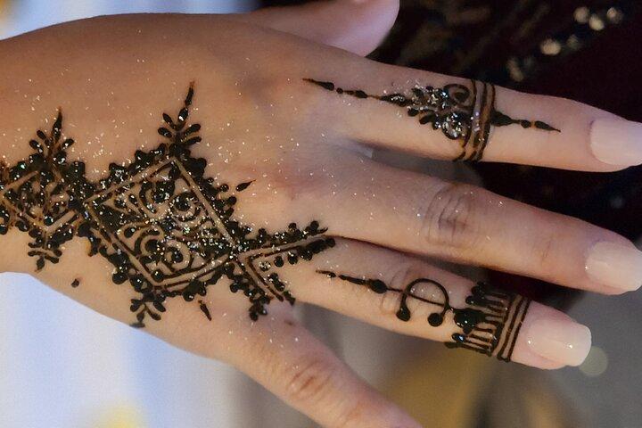Traditional Moroccan Dress Experience in Marrakech