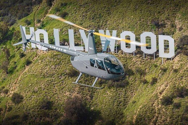 ヘリコプターで巡る20分LA、ハリウッド、セレブツアー