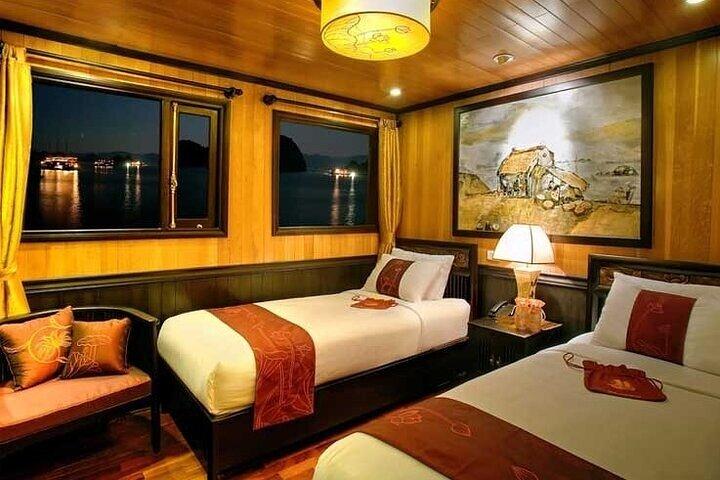 2 dage Indochina Cruise af Ha Long Bay