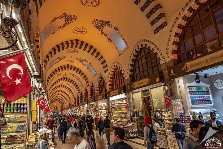 Istanbul: Taste & Culture Tour Across Two Continents