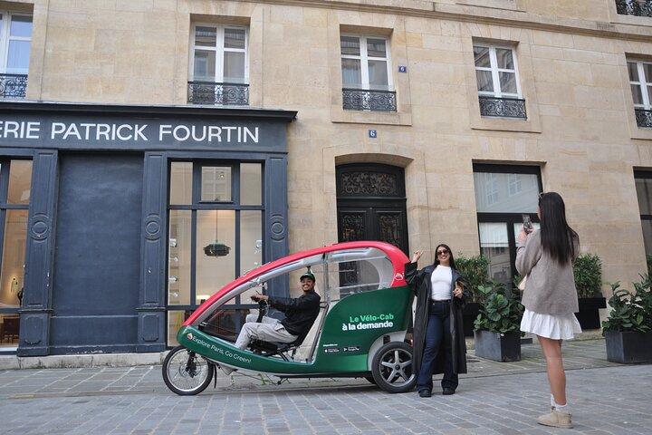 Privérondleiding per fietstaxi in Parijs: The Emily