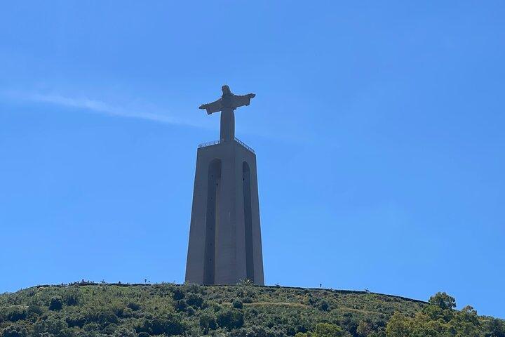 Lisbon's Heart : A 2 - Hour Slow-Paced Walk (No Hills!