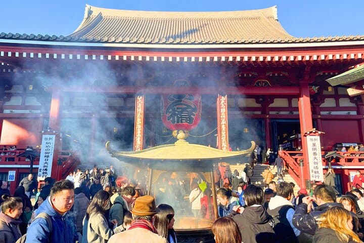 Tokyo Asakusa Temple & Shrine Walking Tour with Local Guide