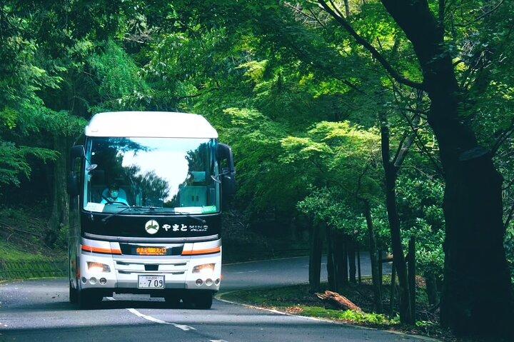 Nara Mt.Wakakusa Hilltop Bus van JR of Kintetsu Nara Station