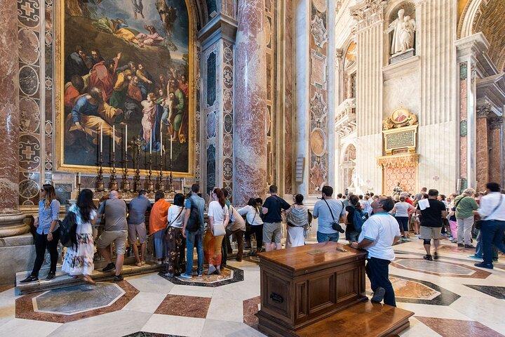 Papal Audience Access com anfitrião na Cidade do Vaticano