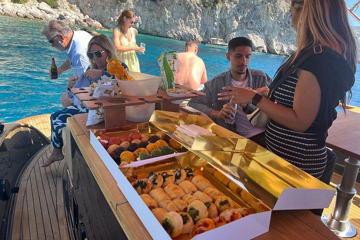 Excursion en bateau tout compris à Capri avec visite de la ville
