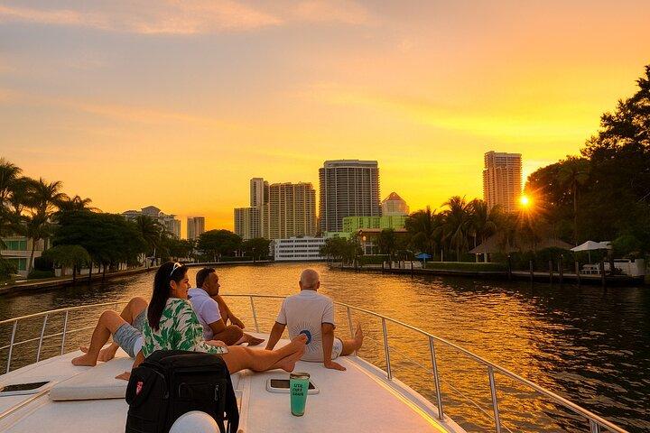 Private Yachtcharter in Miami Sea Ray 500 Sundancer