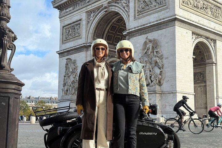 Side-car Paris Visit with a River Cruise