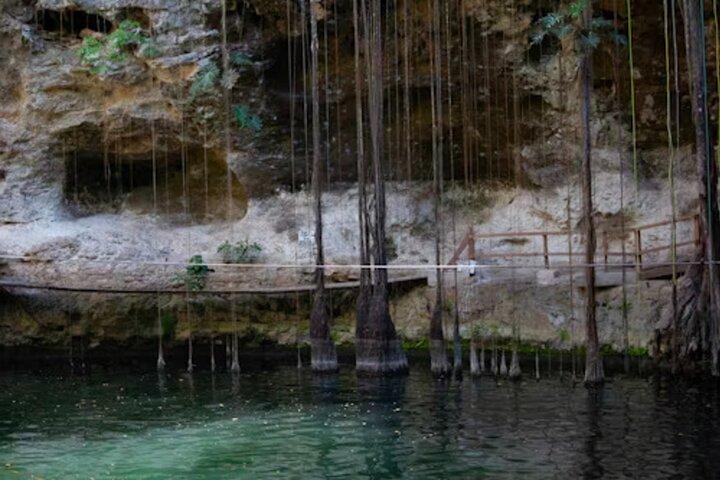 Merida: Chichen Itza, Izamal e Cenote con pranzo e prelievo