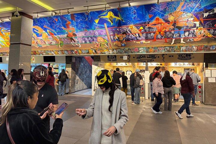 アルコールなしのルチャリブレツアー：アイスクリーム＋マスク＋ウォーキング＋ガイド