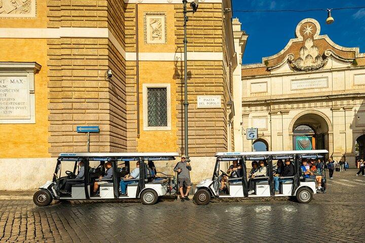 Recorrido guiado por Roma por la ciudad en carrito de golf con helado