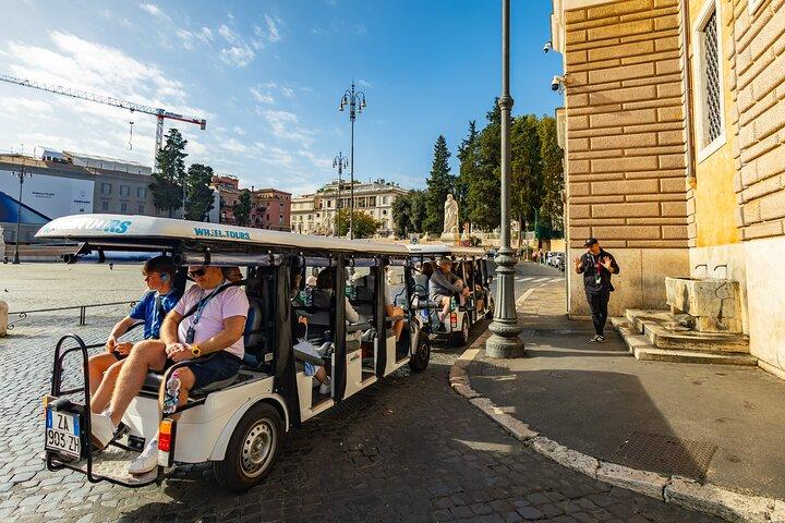 Recorrido guiado por Roma por la ciudad en carrito de golf con helado