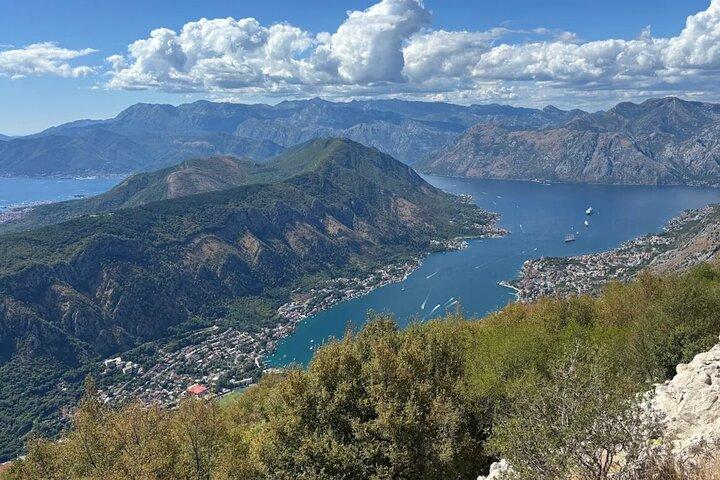 Avventura a Kotor con funivia e targa montenegrina