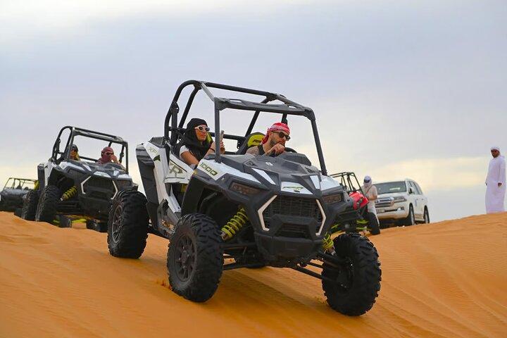 VIP RED DUNE SAFARI con Pick / Drop (Quad 30 min) Cammello e barbecue Diner