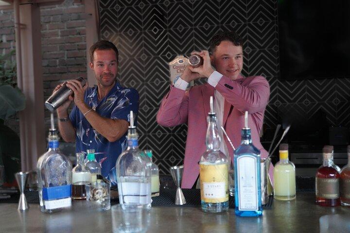 Trinken Sie Geschichte in der Sun Cabana Cocktail Class