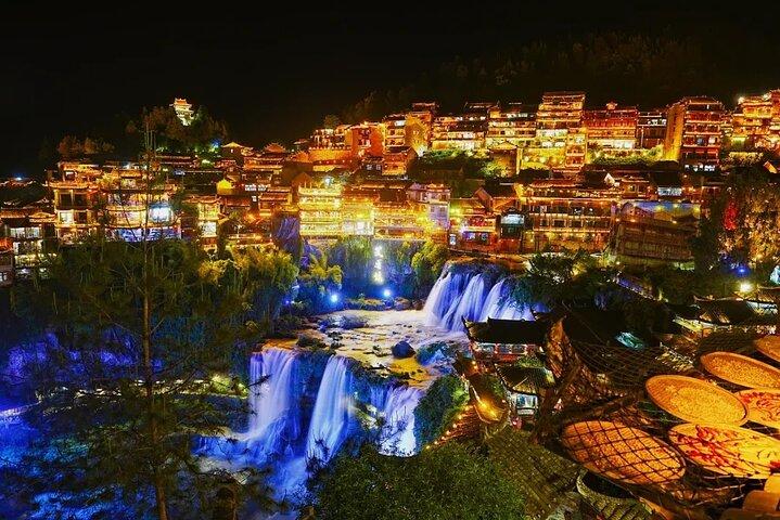 1 - Dag Private Tour til Mt.Tianmen & Furong By Natbelysning