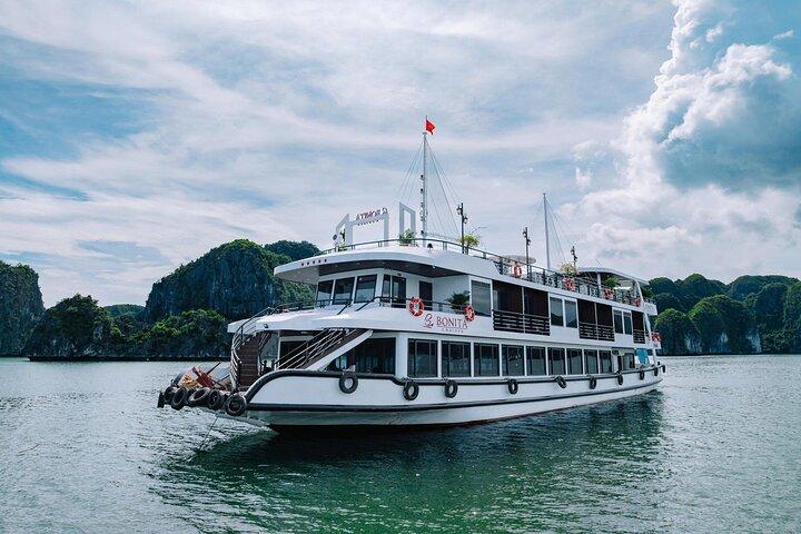 Hanoi: Bonita Overnight Cruise através de Lan Ha Bay & Cat Ba Island