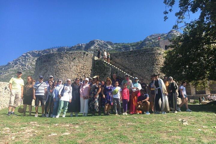 Excursion d'une journée de Tirana au château de Berat City-Durres et lac de Belsh