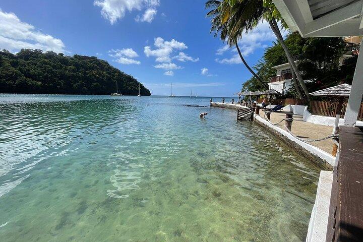 Weekend di vacanza a St Lucia con soggiorno in villa e vela di un giorno