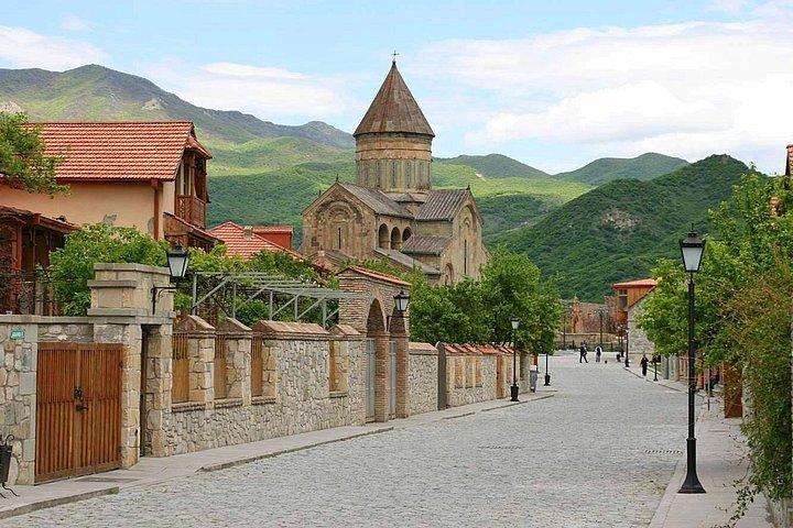 Mtskheta et Jvari Gori Uplistsikhe avec Guide de voyage géorgien