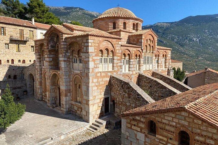 From Athens: Delphi Meteora Thermopylae 2 Days Private Tour